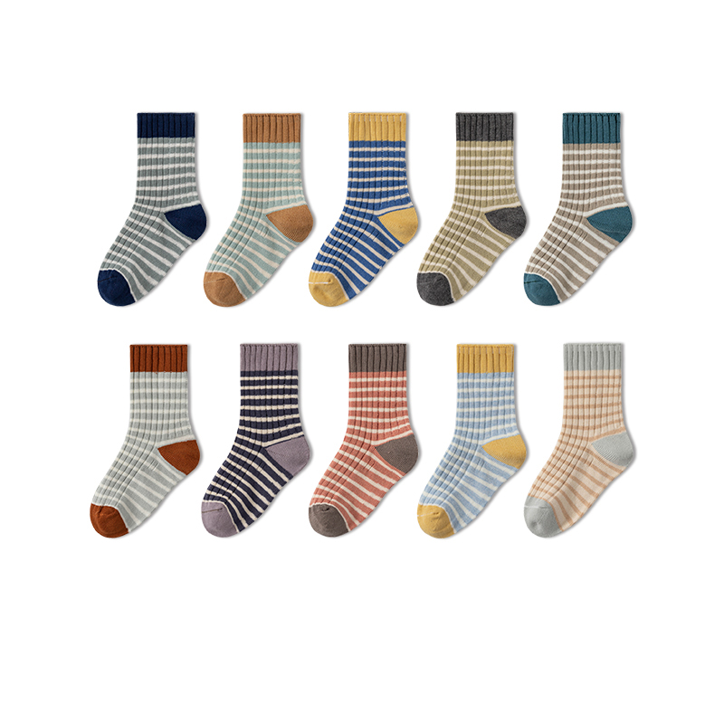 Women's Striped Multicolor Classic Cotton Socks