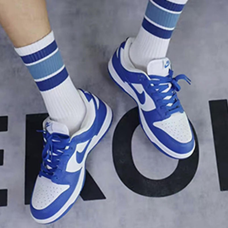 Men's Cotton Mid-Cut Athletic Socks With College Stripes