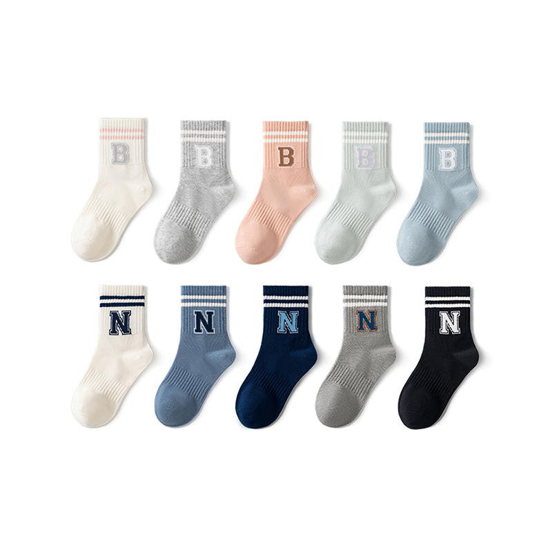 Comfortable Antibacterial Deodorant Kids Sports Socks With Letter Prints